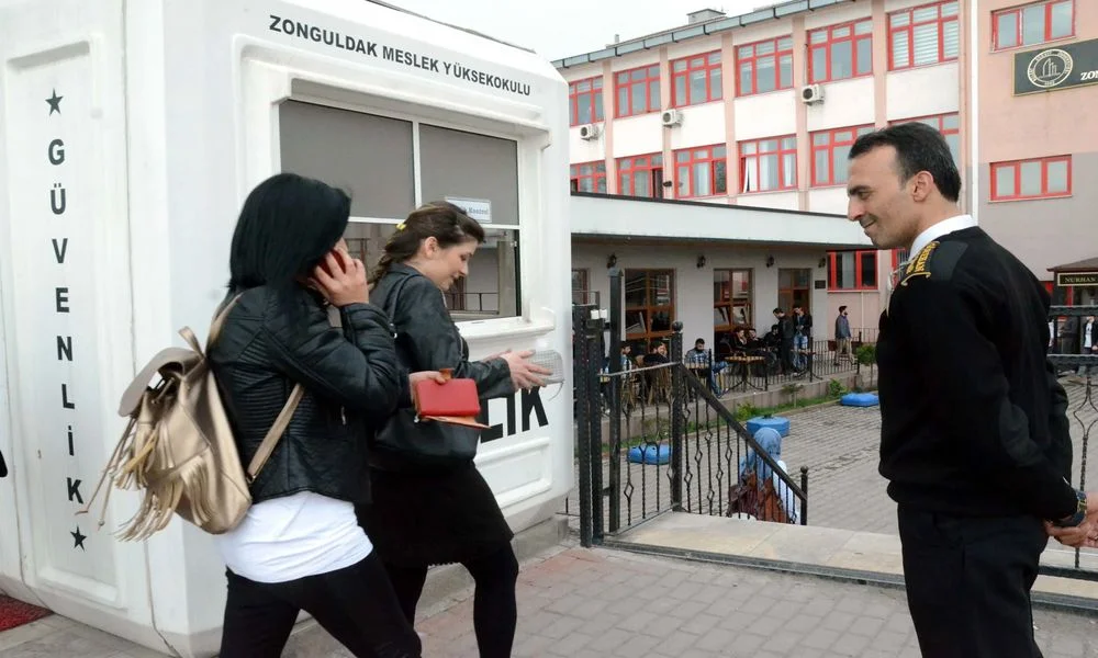 81 ilde okullarda yeni güvenlik dönemi: 30 Bin kişi görevlendirilecek