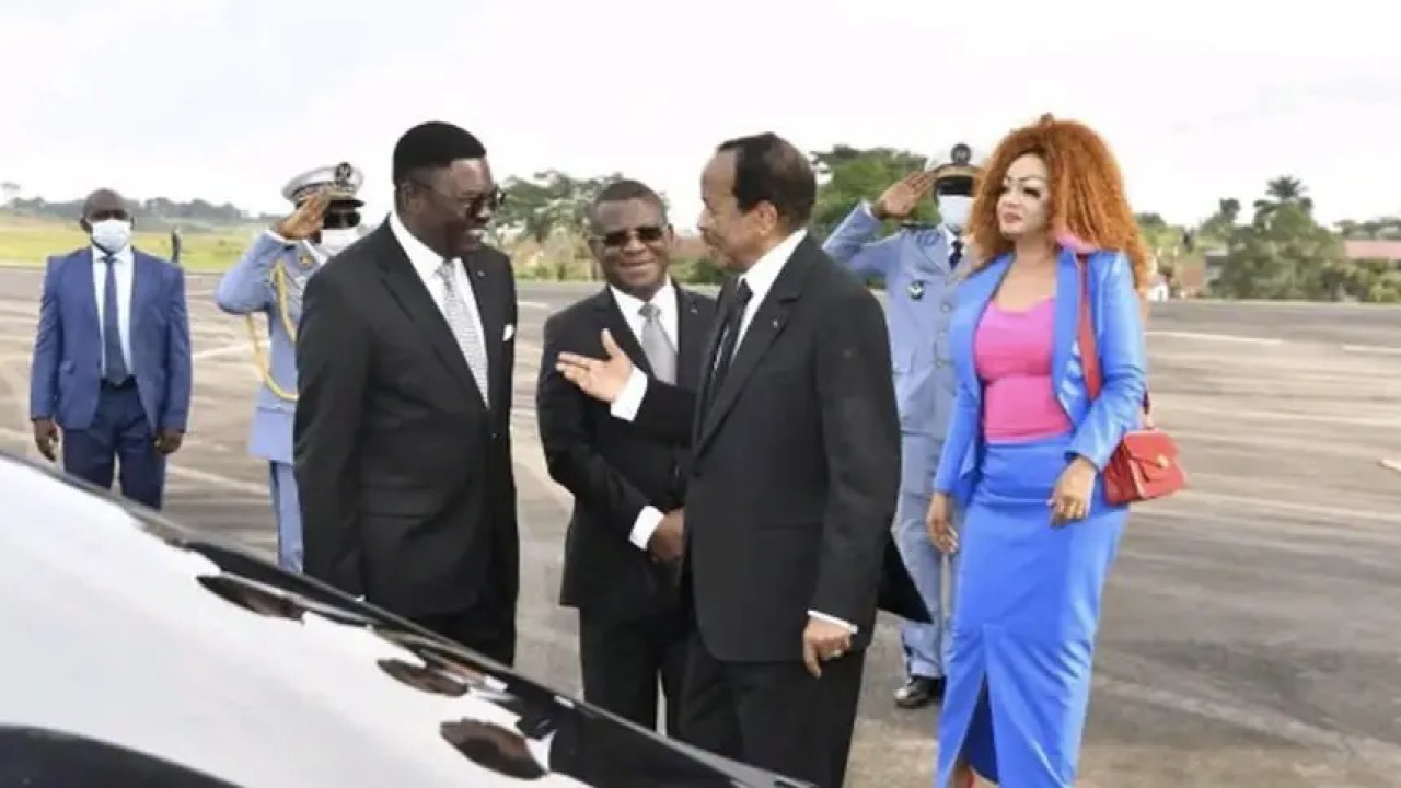 Dünya bu dönüşü konuşuyor: Kamerun Cumhurbaşkanı Biya 74 gün sonra ülkesine döndü!