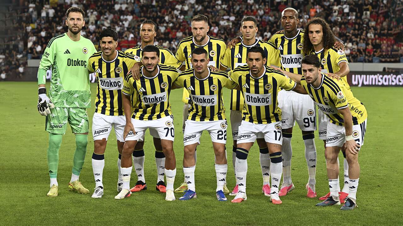 Trabzonspor’dan Fenerbahçe’ye sürpriz teklif! Yıldız futbolcuyu ciddi şekilde istiyor!
