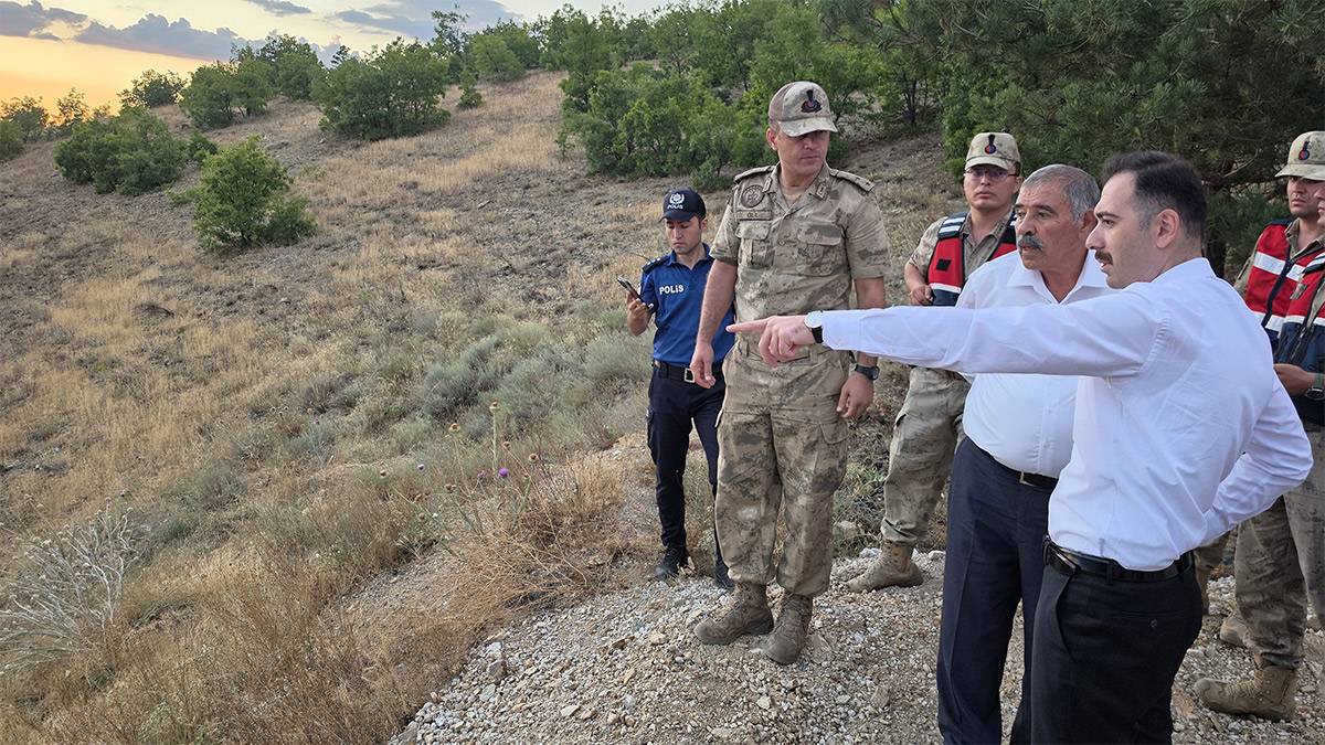 Erzincan’da heyelan alarmı! Evler tahliye edildi, yollar kapanıyor!