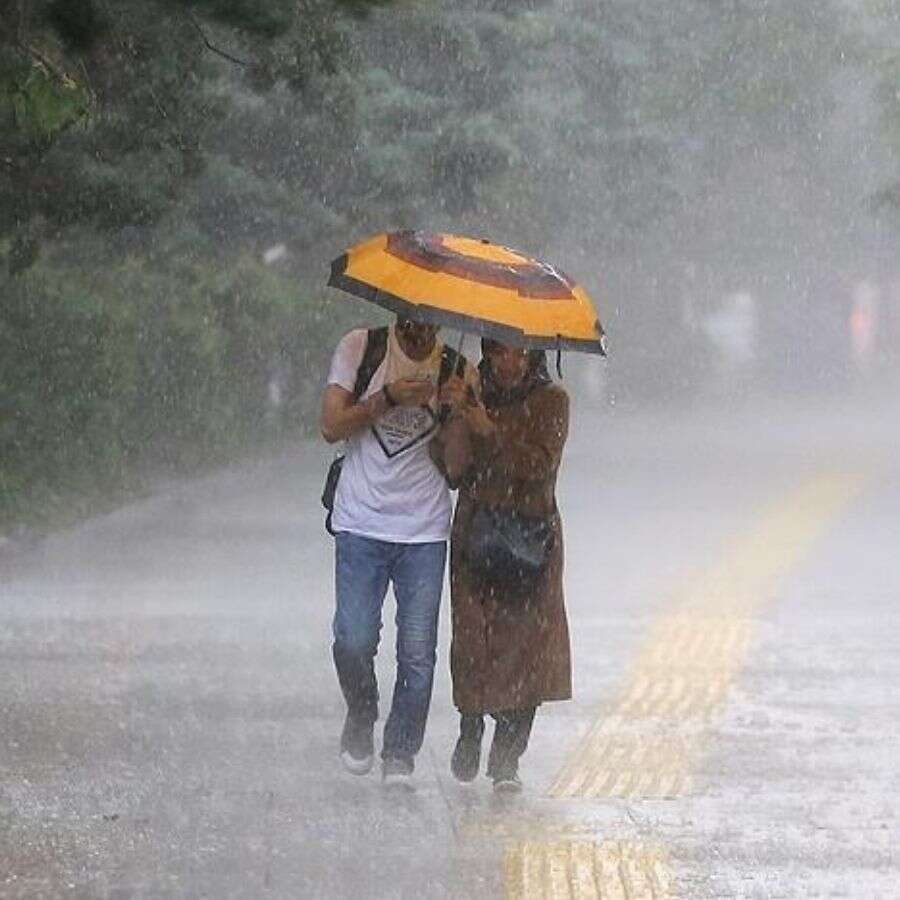 Meteoroloji saat verdi! 10 il için kuvvetli sağanak ve fırtına uyarısı!