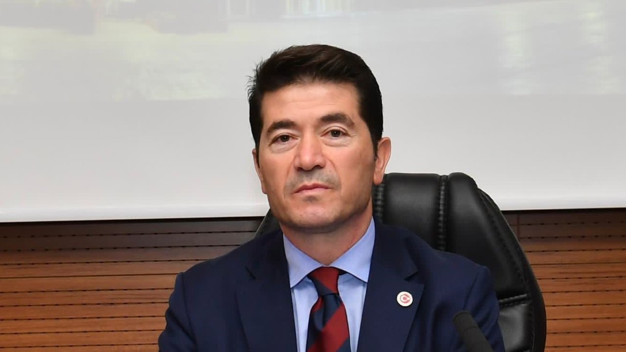 Bir belediye başkanı daha YENİ Parti'ye katıldı: CHP'den istifa etmişti!