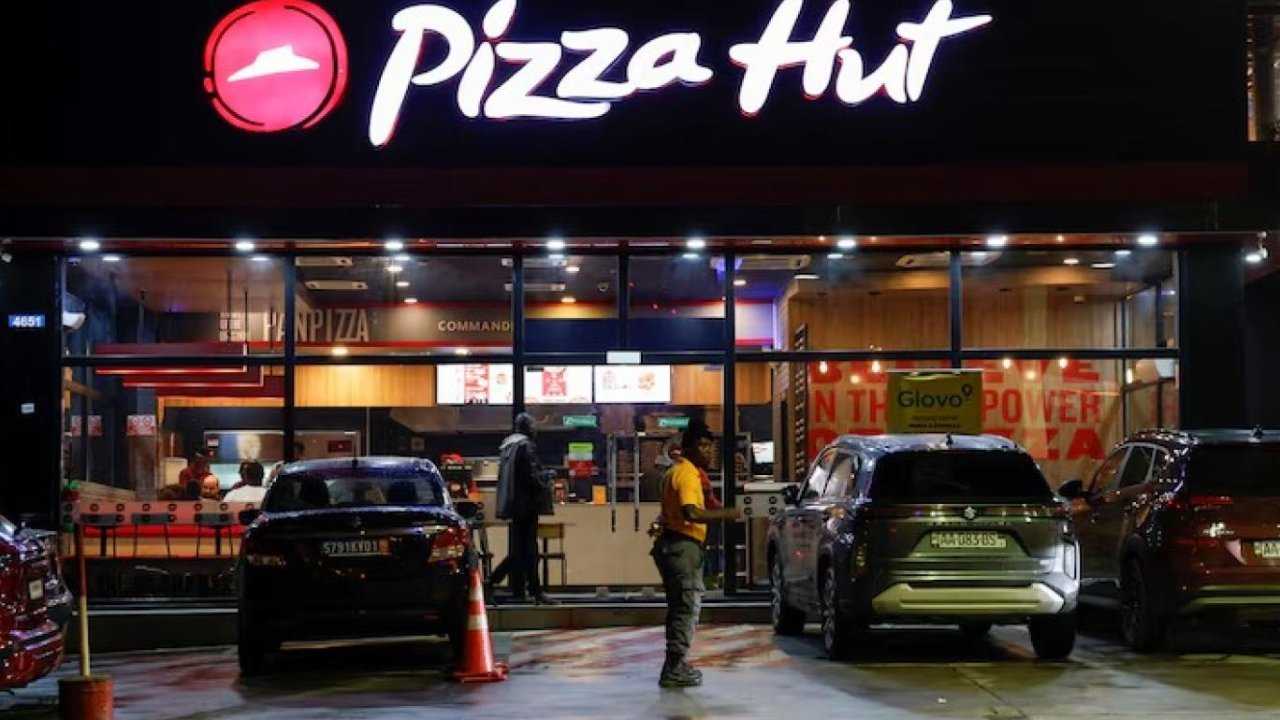 Ünlü Pizza Markası 1,5 milyar dolara satıldı: Yaklaşık 30 yıllık sahiplik sona erdi!
