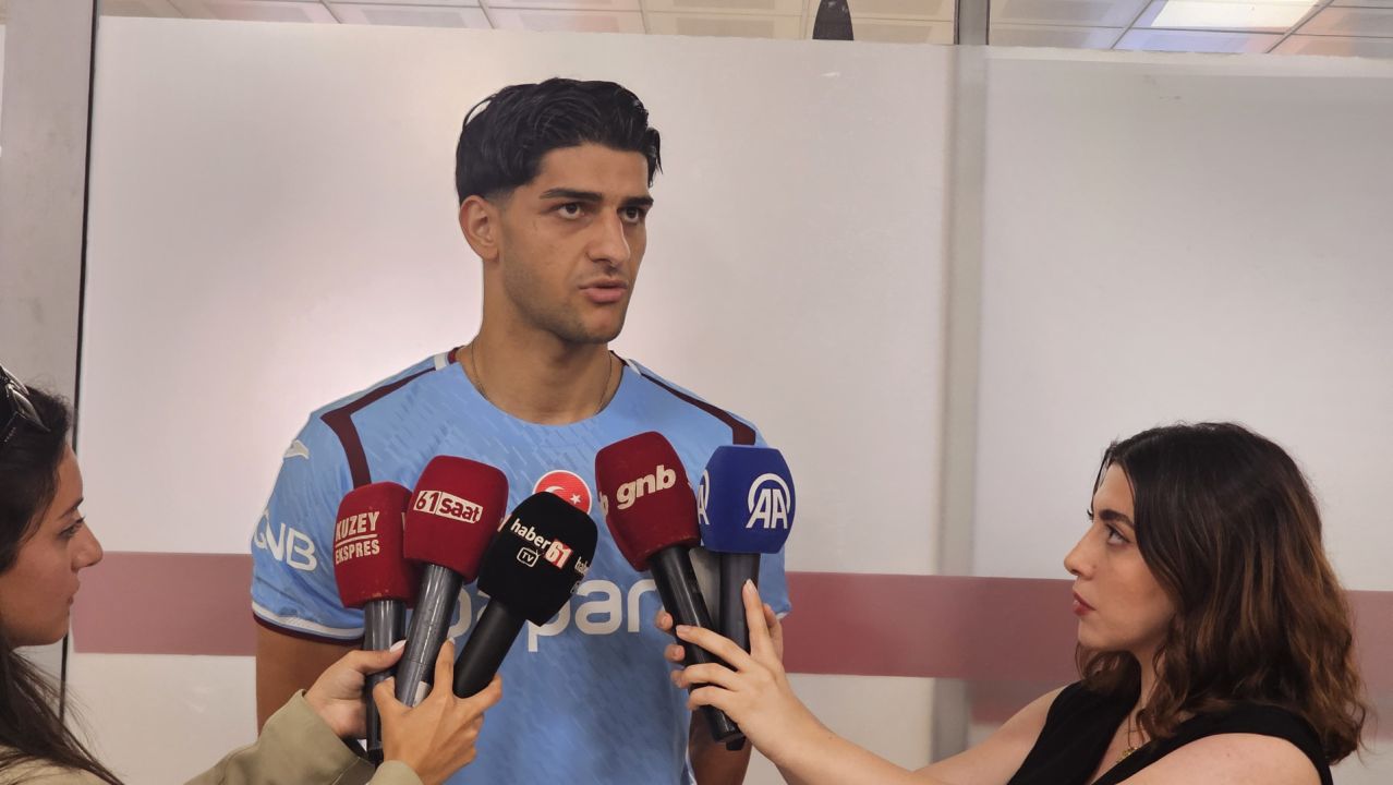 Trabzonspor’un yeni golcüsü Ali Habeşoğlu Trabzon’a geldi! İlk sözleri dikkat çekti
