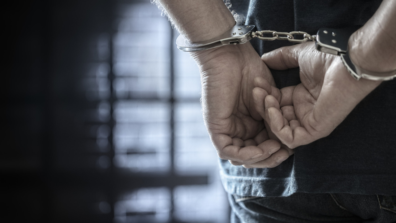 Interpol’ün kırmızı bültenle aradığı zanlı Antalya’da yakalandı! Saklandığı adres belli oldu!