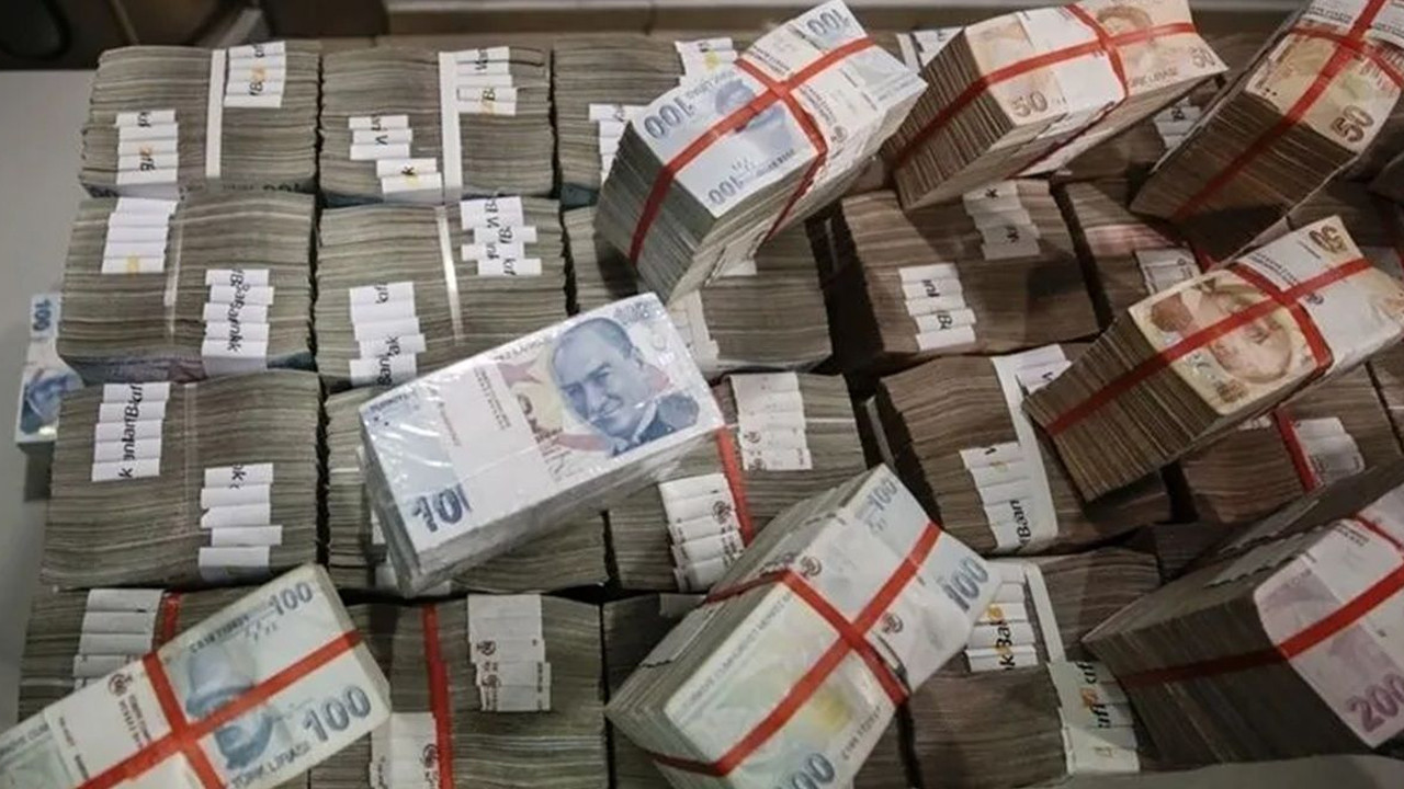 En büyük 10 banka ilk yarıda rekor kâr elde etti! 415,7 milyar liraya ulaştı!