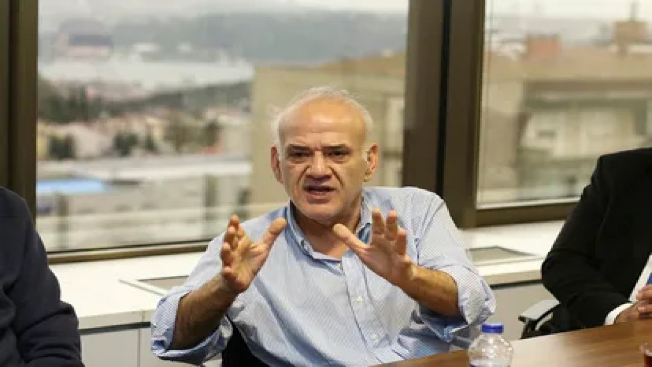 Ahmet Çakar’dan hakemlere sert eleştiri: “Türk hakemliği konkordato ilan etti”