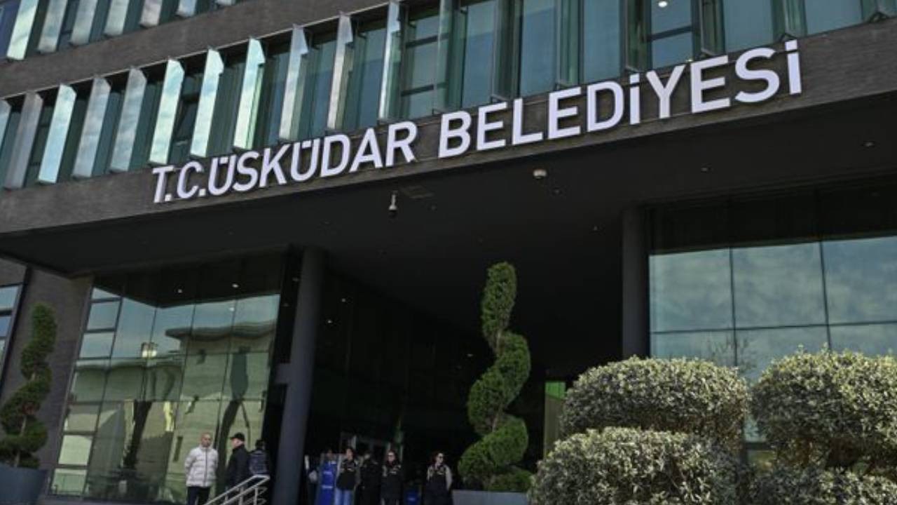 İBB soruşturmasında 6 tutuklama: Meclis üyesi Ekrem Baki de cezaevine gönderildi