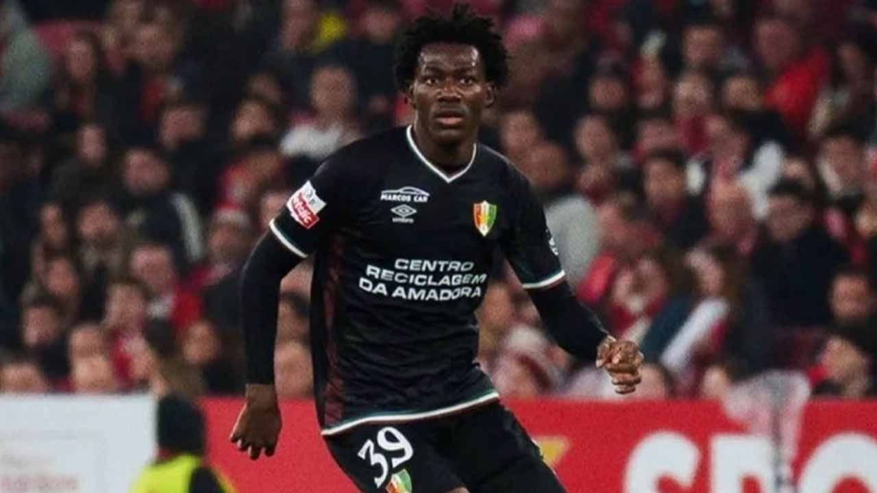 Trabzonspor’dan Genç Orta Saha İçin Flaş Transfer Hamlesi İddiası: Ön Anlaşma Gündemde!