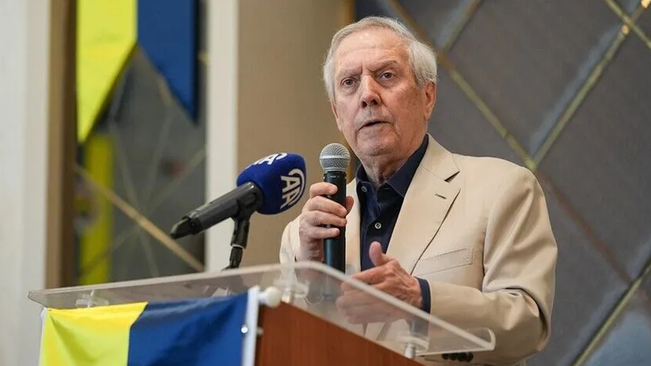 Fenerbahçe Başkanı Aziz Yıldırım, sezon sonunda görevini bırakacağını açıkladı