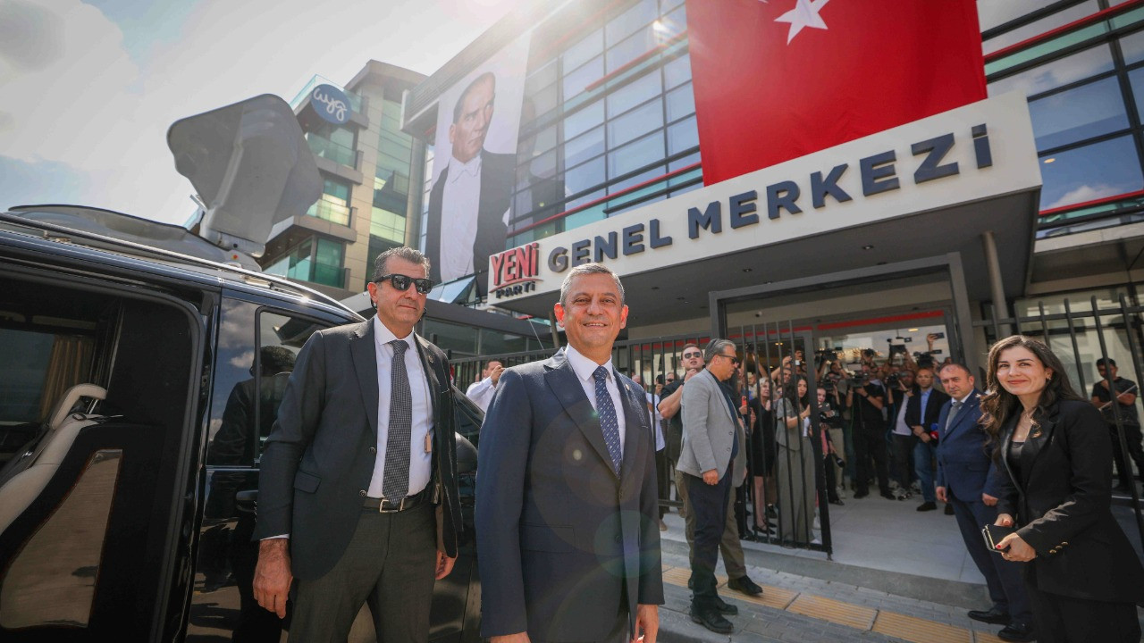 YENİ Parti 50 Günde Toplanan Bağış Miktarını Açıkladı: Rakam Dikkat Çekti!