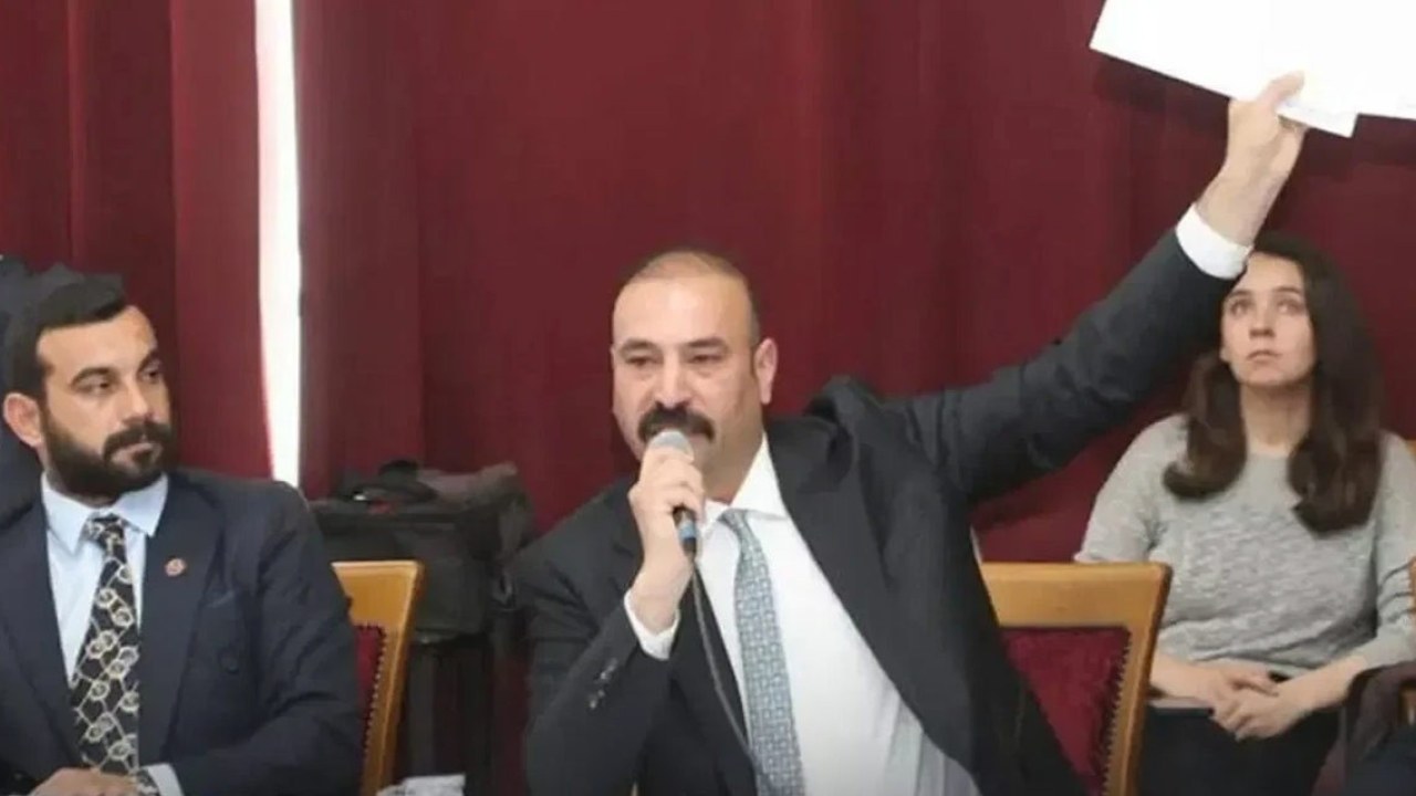 Adalar Belediyesi'ne tutuklu başkan yardımcısı istifa etti
