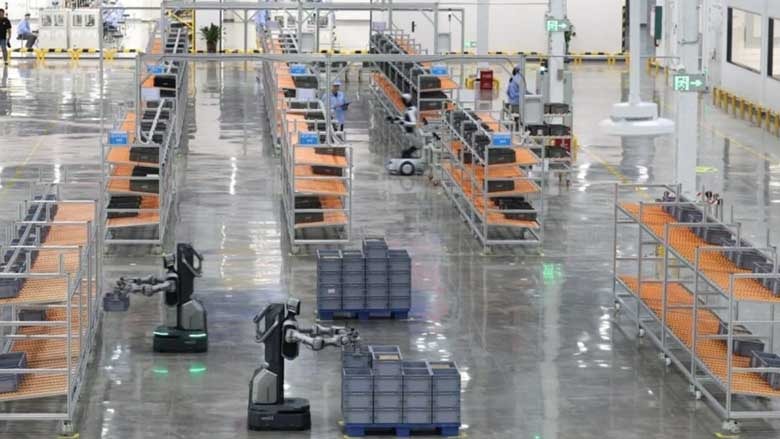 İnsansı Robotlar Kendi Fabrikalarını Kurdu: Her 10 Dakikada Bir Robot Üretiliyor!