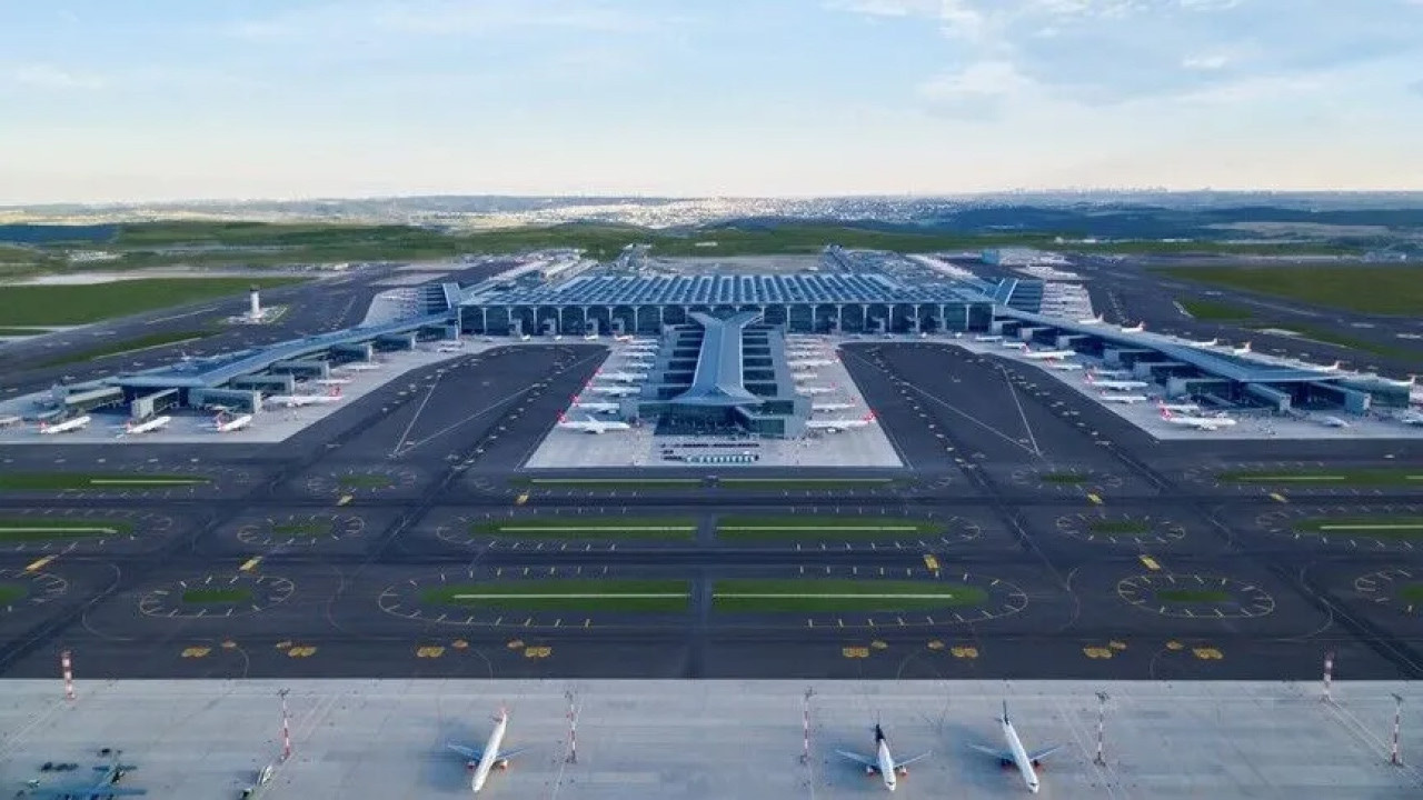 İstanbul Havalimanı'nda şok gelişme! Uçak haczedildi, yolcular indirildi!