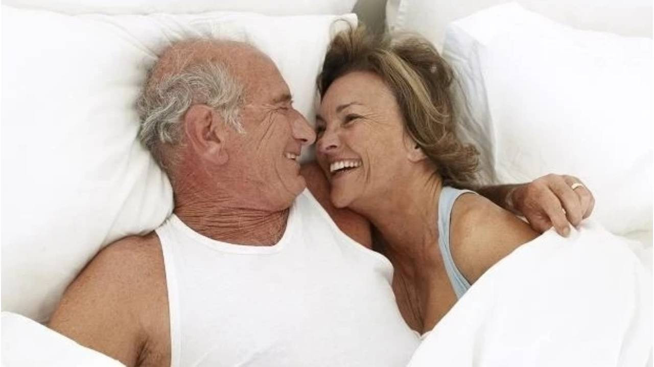Kadınlarda Yaş İlerledikçe Cinsel Tatmin Artıyor! Araştırmadan Dikkat Çeken Sonuç!
