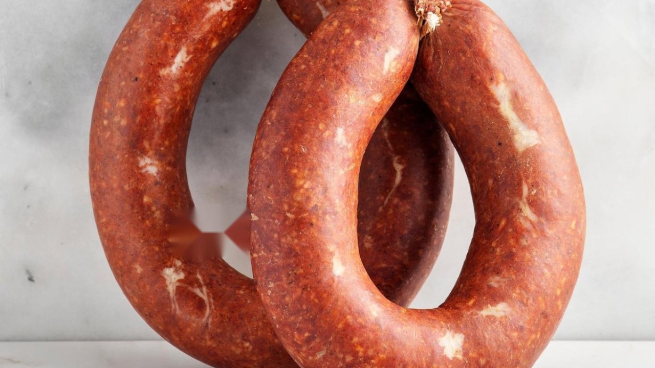 Afyon’un Ünlü Sucuk Markasında Tağşiş Tespit Edildi! Sahibi Dikkat Çekti!