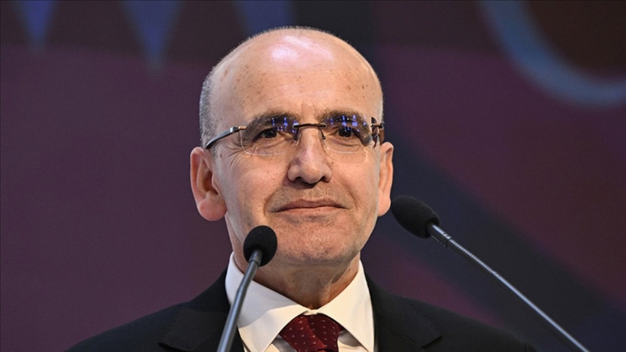 Hazine ve Maliye Bakanı Şimşek, yıllık enflasyonun yüzde 30'un altında olduğunu açıkladı