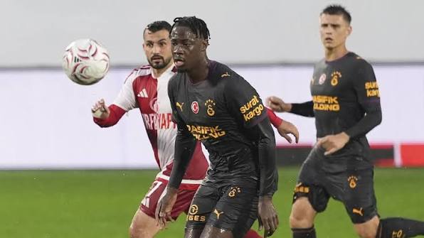 Galatasaray’da Bitshiabu şaşkınlığı: Okan Buruk’tan sezon ortasında ayrılık kararı