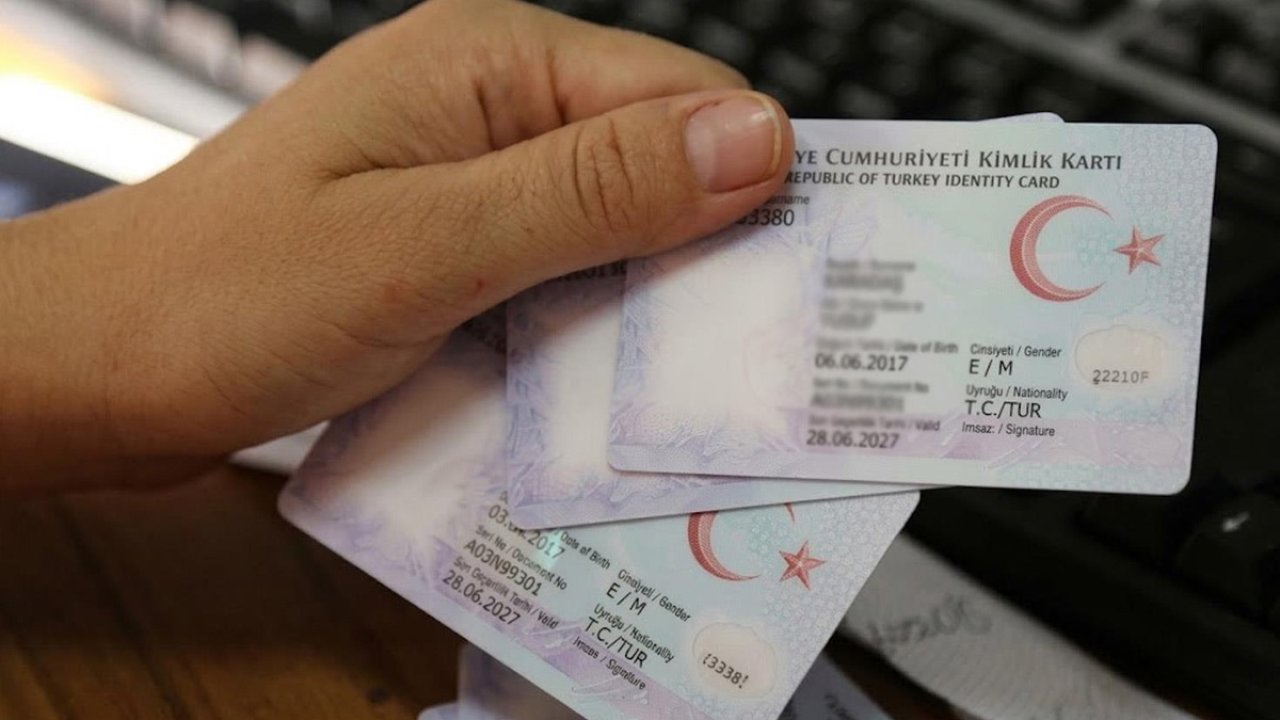Türkiye’de En Çok Değiştirilen 10 Soyadı Belli Oldu! Listede Dikkat Çeken İsimler Var!
