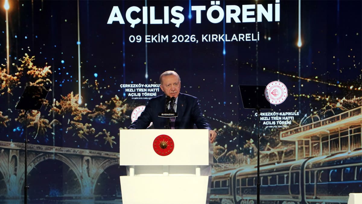 Erdoğan’dan fon iddialarına tepki: “Kadrolarımıza operasyona eyvallah demeyiz”