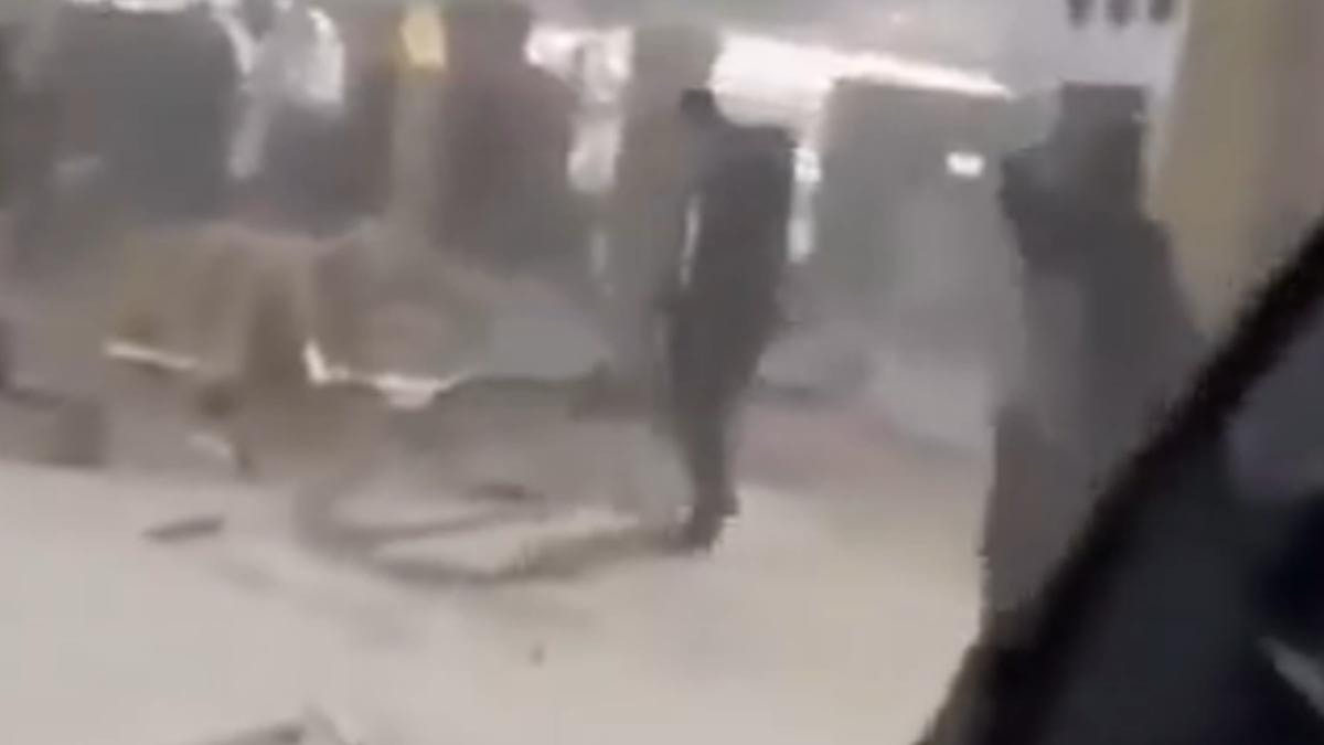 Riyad Havalimanına Saldırı! ABD, İngiltere ve Kanada'dan Peş Peşe Uyarı!