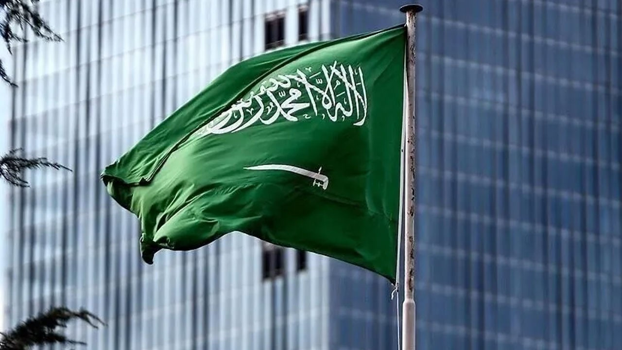 Suudi Arabistan Duyurdu! Kral Fahd Uluslararası Havalimanı'na Yeni Saldırı!