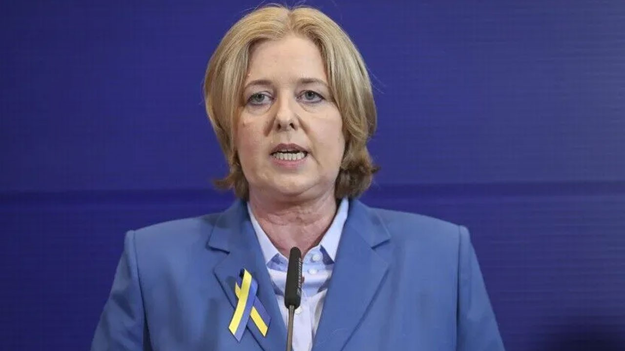 Almanya’da Sürpriz İstifa! Bakan Bärbel Bas Görevlerinden Ayrılıyor!