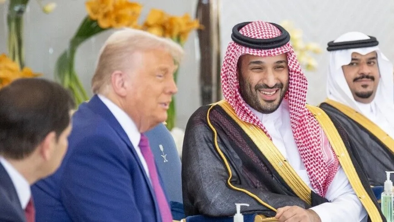 Trump’tan Husilere Sert Tepki! “Yanlış İşler Yapıyorlar, Hem de Çok Yanlış”
