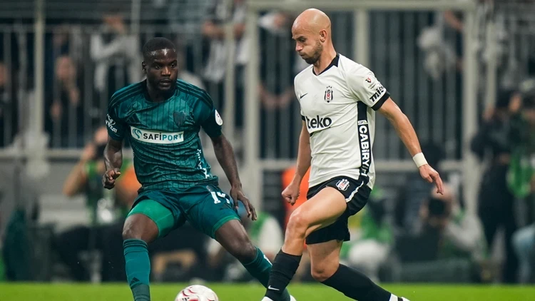 Beşiktaş'a derbi öncesi şok! Vaclav Cerny'den kötü haber