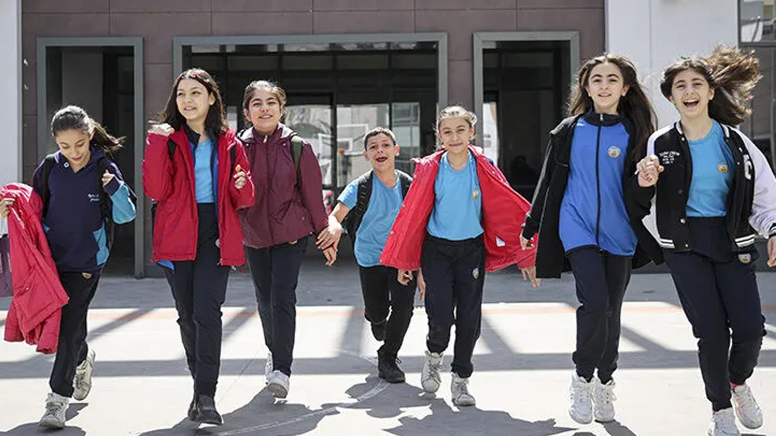 Sömestr Tatili Ne Zaman? MEB 2026-2027 Okulların Kapanış Tarihini Açıkladı!