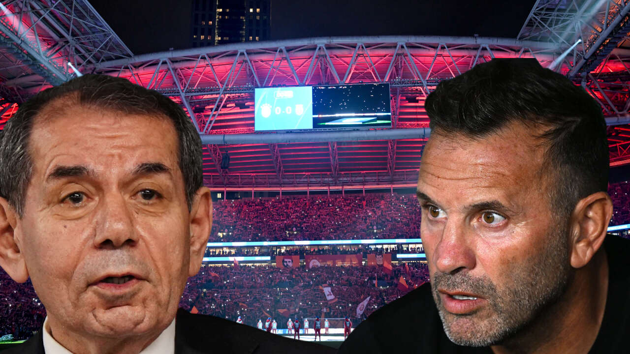 Galatasaray’da Okan Buruk İçin Ayrılık İddiaları! 3 Teknik Direktör Barcelona Maçını İzledi!