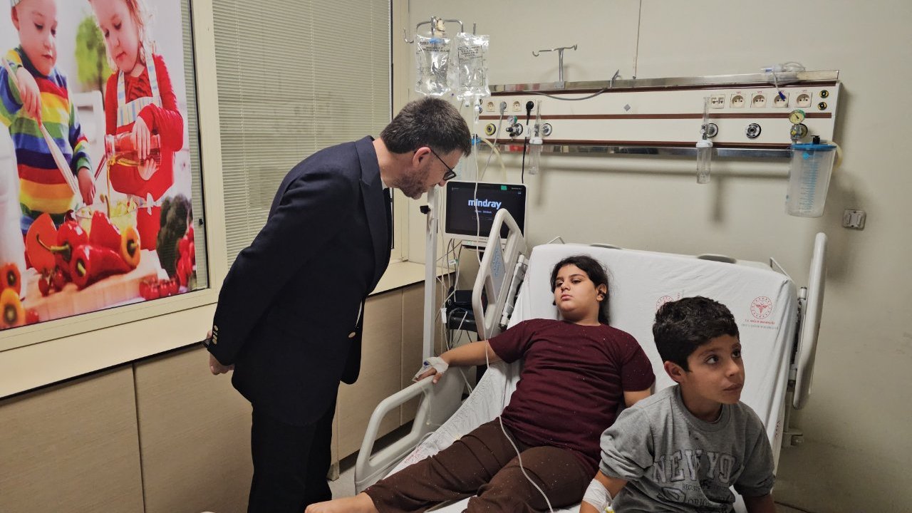 77 öğrenci hastanelik oldu! Tavuk dürüm soruşturmasında işletme sahibi gözaltında!