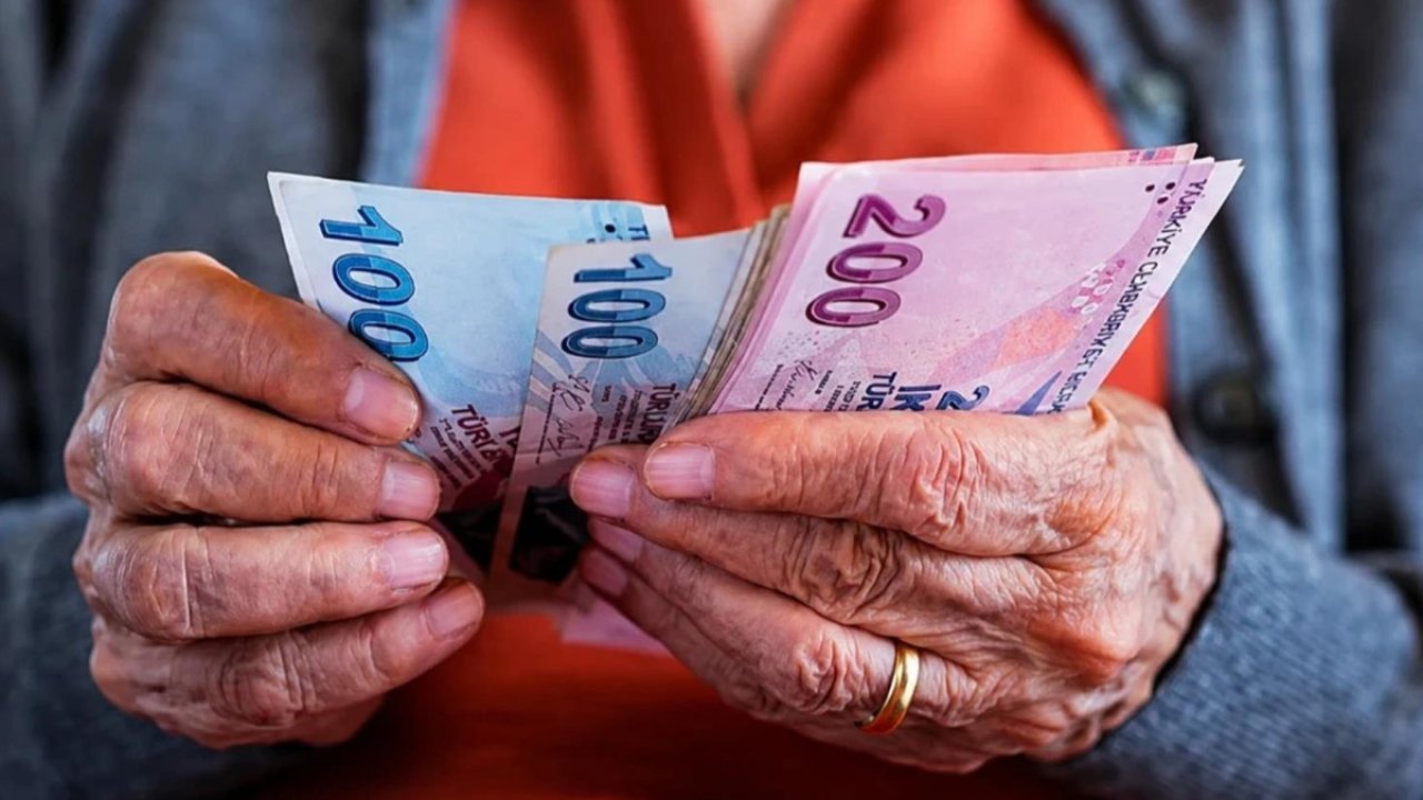 Emekli maaşlarında yeni hesap! Ocak zammı için 3 senaryo belli oldu!
