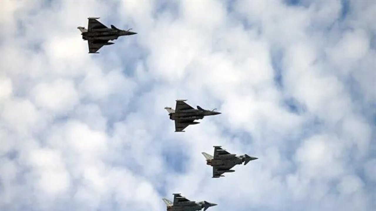 Litvanya’da Hava Sahası Alarmı! NATO’ya Ait İtalyan Savaş Uçakları Havalandı!