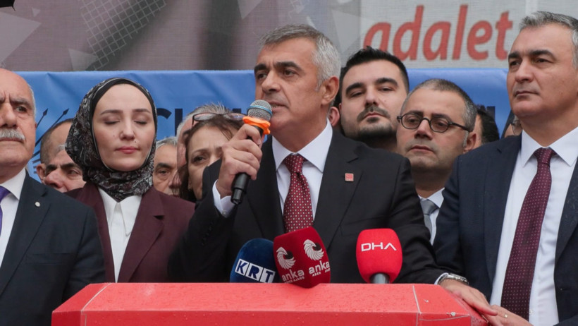 Mehmet Ali Yüksel CHP İstanbul İl Başkanlığı görevine başladı