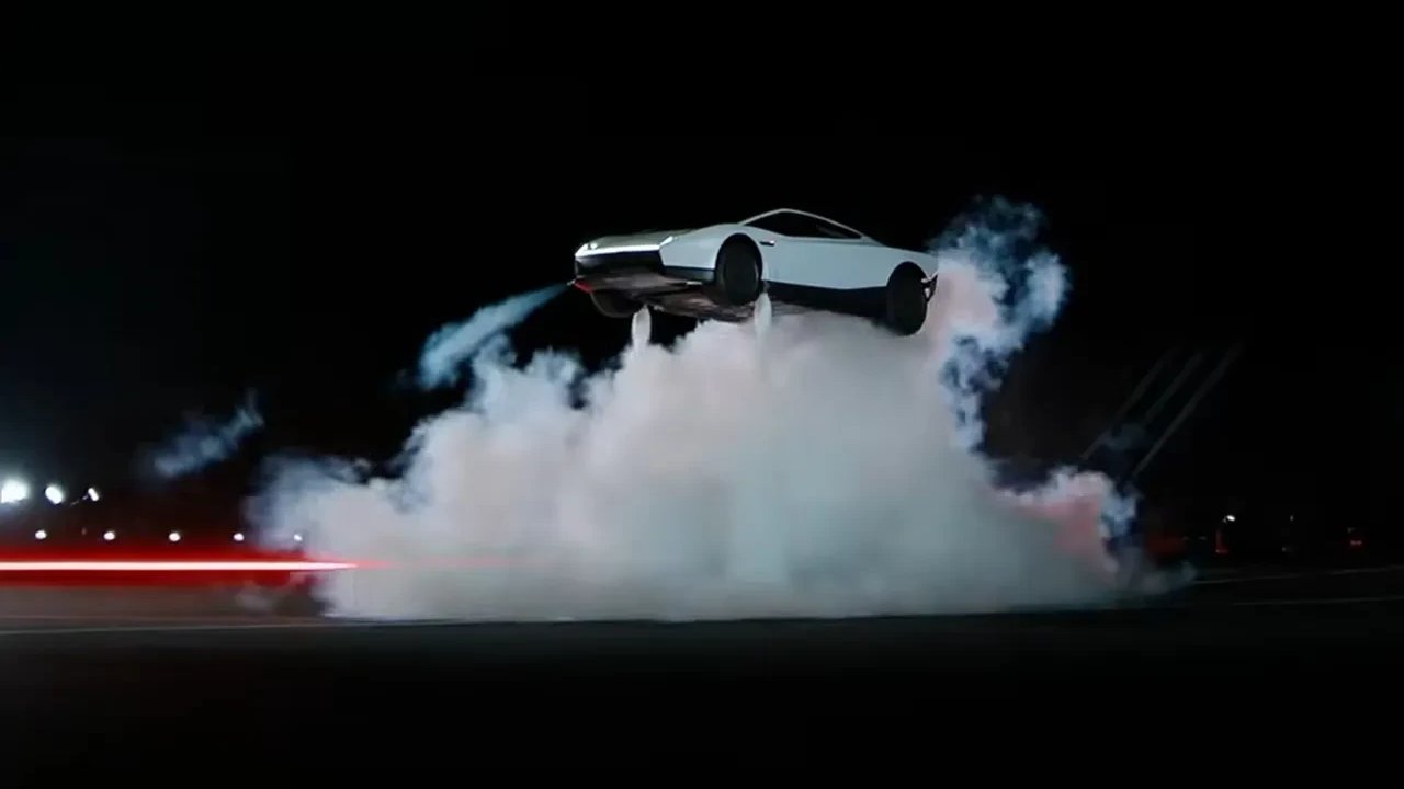Tesla'nın Uçan Araba Modeline Dev Peşinat Şartı!