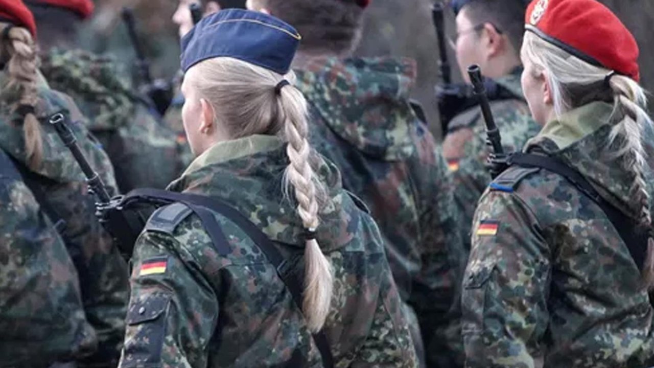 Alman ordusunda pes dedirten iddia! Kadın askerlerle cinsel ilişki yarışması yaptılar!