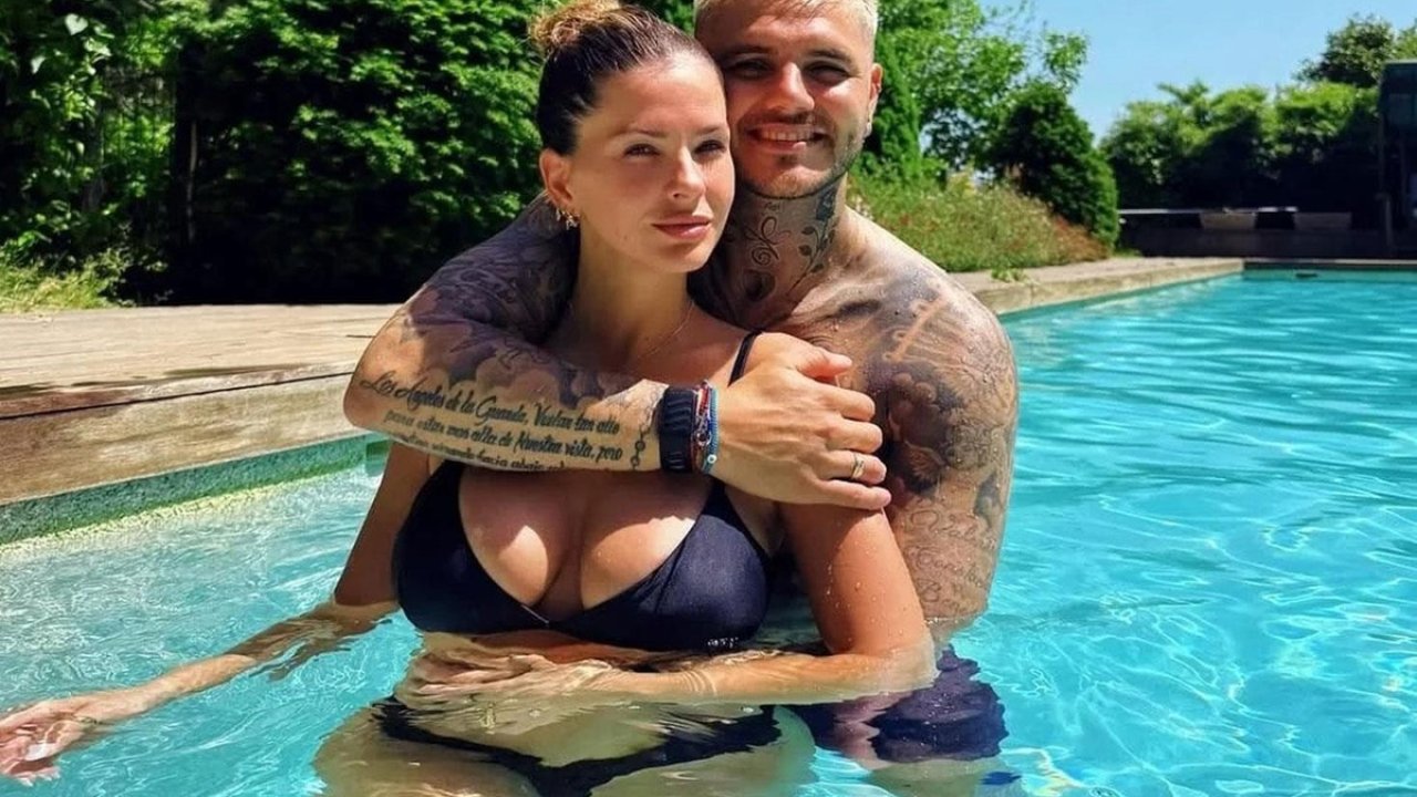 Icardi'den Sevgilisiyle Yatak Pozu! Paylaştığı Mesaj Hamilelik İddialarını Gündeme Getirdi!