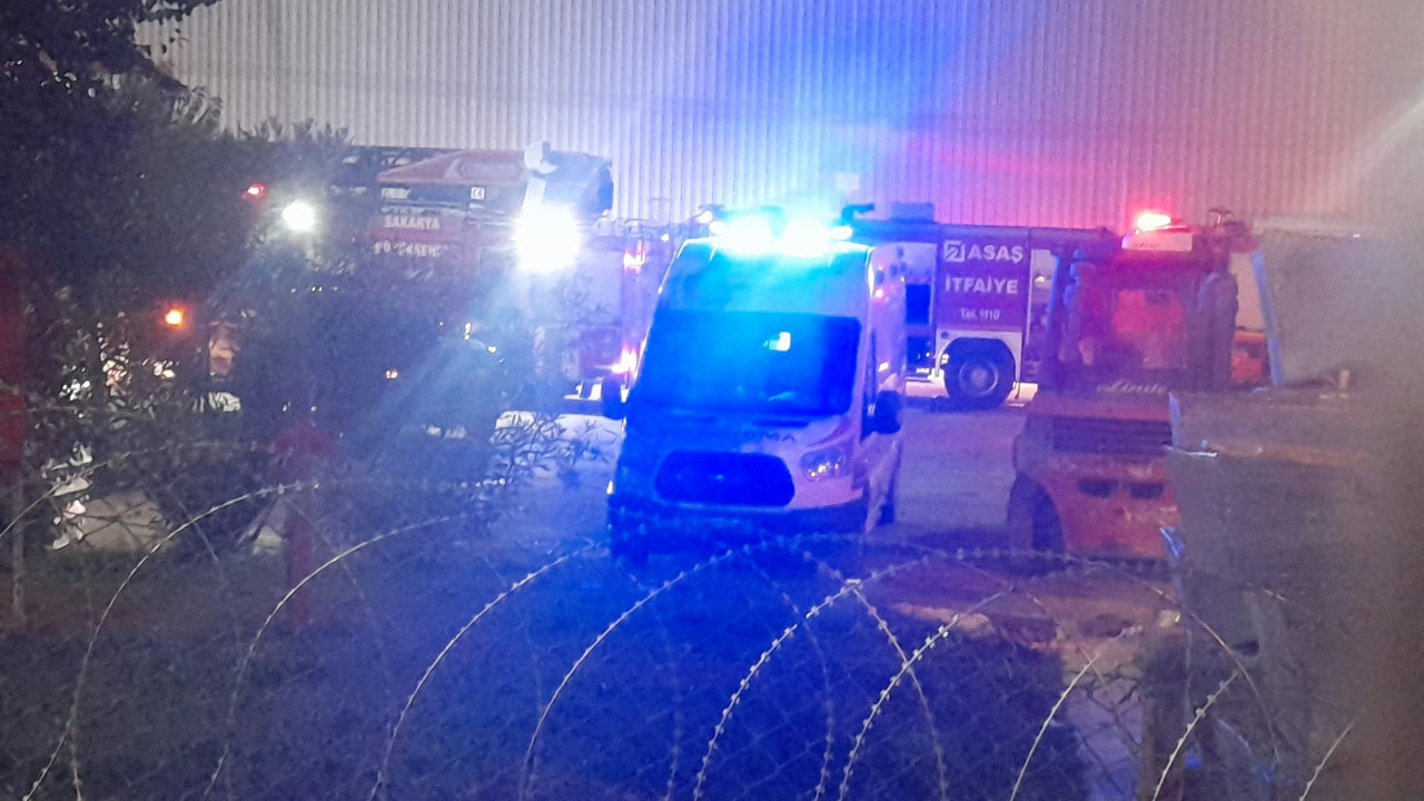 Sakarya'daki Alüminyum Fabrikasında Patlama! 1'i Ağır 2 İşçi Yaralandı!