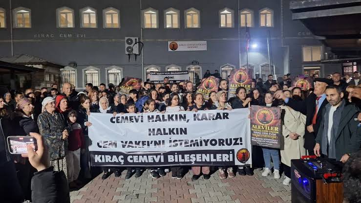Kıraç Cemevi için vatandaşlar sokağa çıktı: “Kıraç’ı teslim etmeyeceğiz”