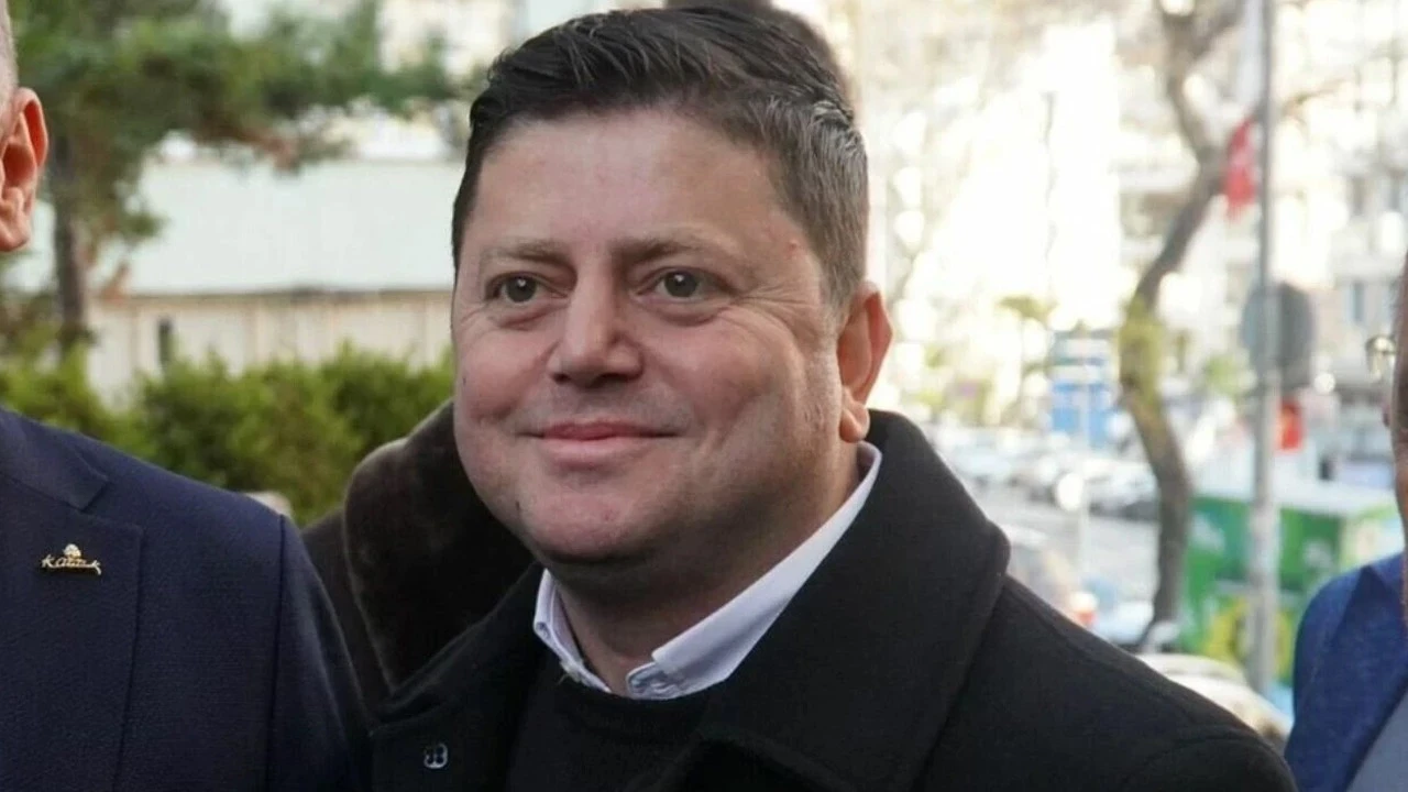Kadıköy Belediye Başkanı Mesut Kösedağı, YENİ Parti'ye katıldığını açıkladı