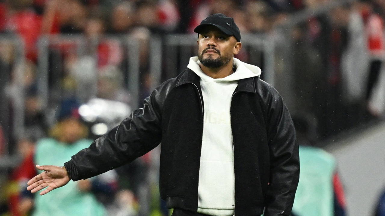 Bayern Münih'te Vincent Kompany şoku! Antrenmanda fenalaştı, hastaneye kaldırıldı