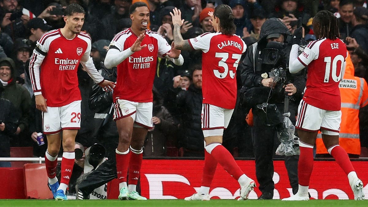 Arsenal, Everton’ı 2-0 mağlup etti: Manchester City ile puanları eşitledi