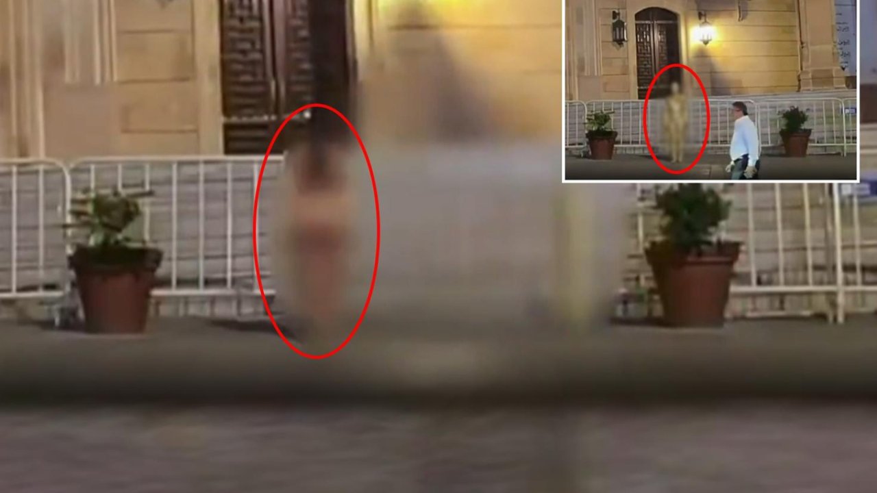 Cami Önünde Skandal Görüntüler! Yarı Çıplak Dans Etti, Ardından İdrarını Yaptı!