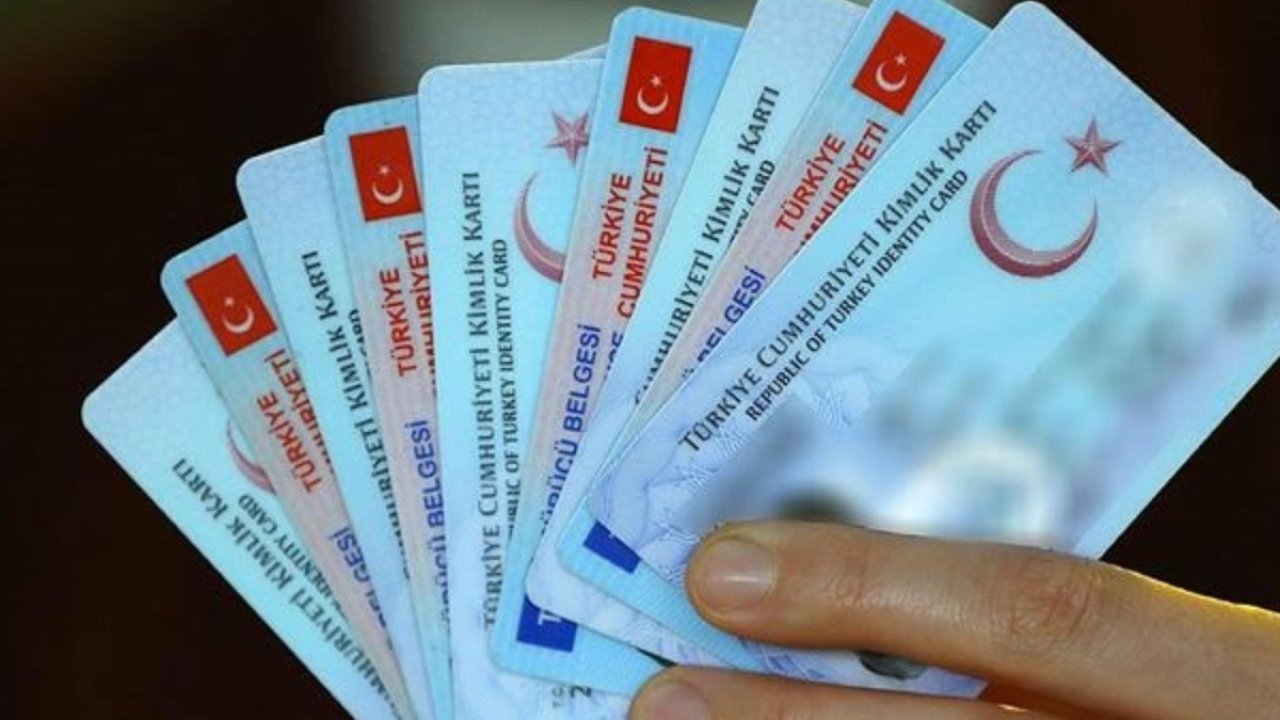 Çipli Kimlik Kartlarında 10 Yıllık Süre Doluyor! Yenileme Ücreti Ve Başvuru Şartları Belli Oldu!