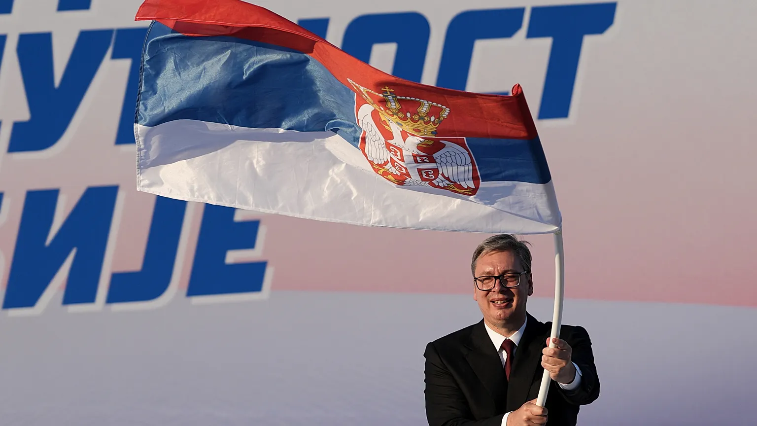Vučić seçim yenilgisini kabul etti: “Öğrenci Listesi kazandı”