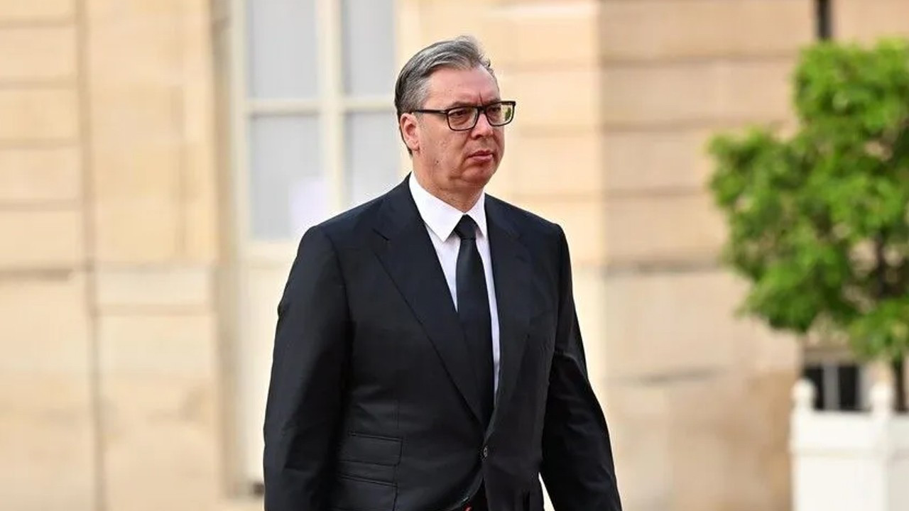 Sırbistan’da Erken Seçim Şoku: Vucic Yenilgiyi Kabul Etti!