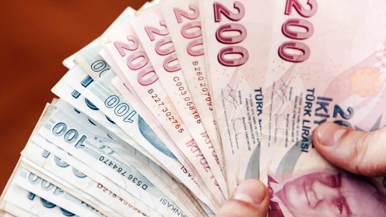 Emeklilerin Beklediği Teklif Meclis Gündeminde! Kabul Edilirse Aylık 25 Bin TL Alacaklar!