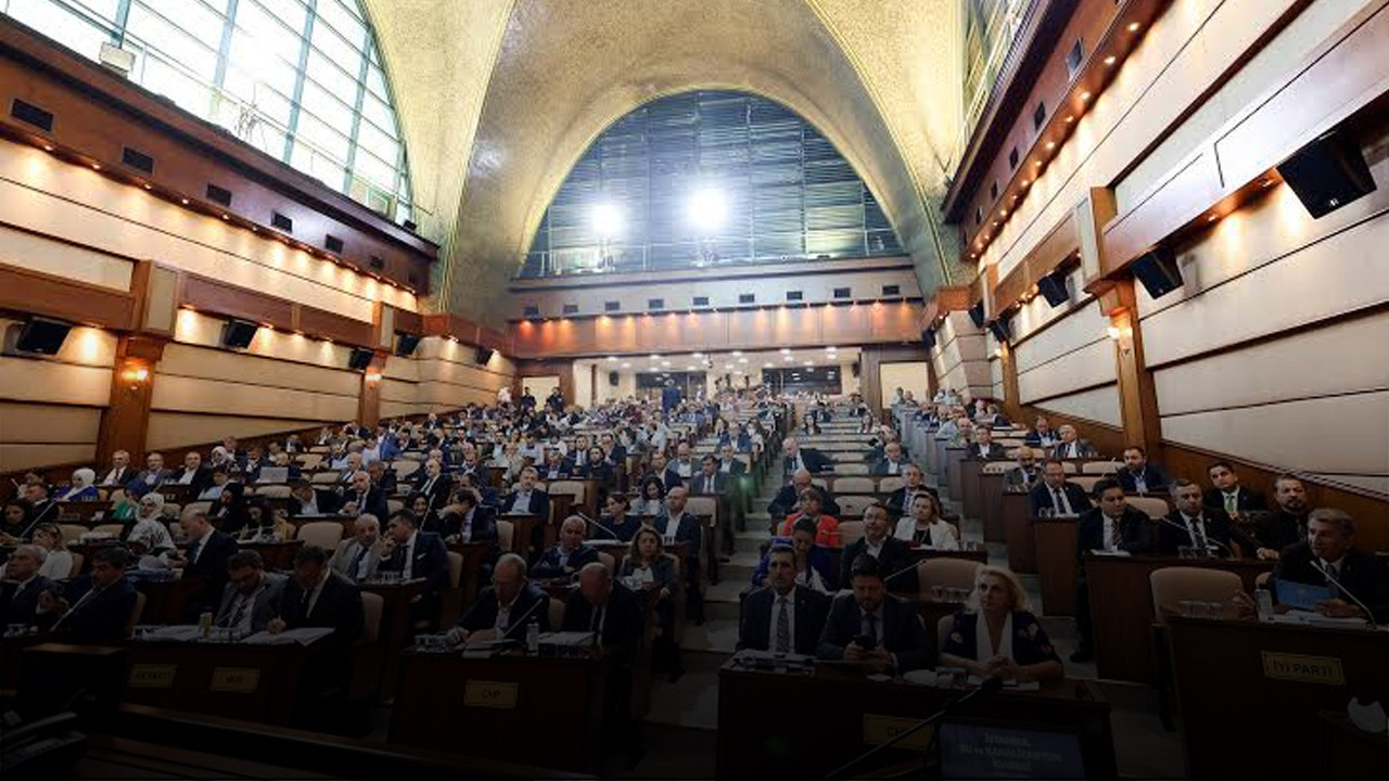 İBB Meclisi’nde Dengeler Değişiyor: Yeni Parti’ye Geçen Üye Sayısı 84’e Ulaştı!