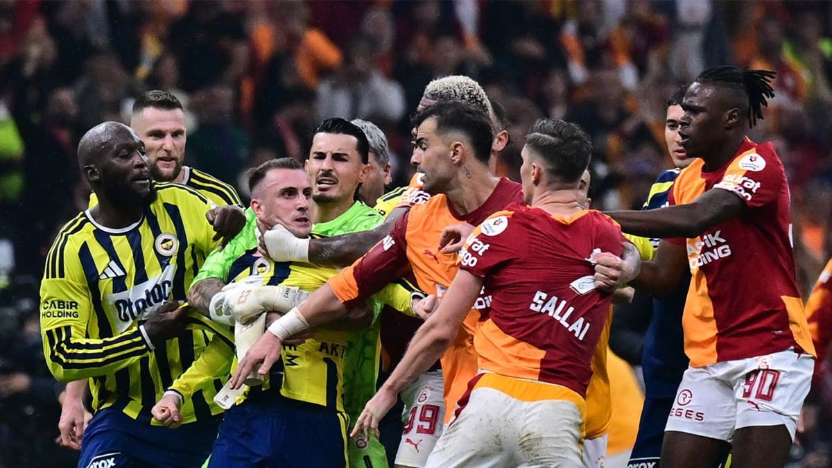 Fenerbahçe’den derbi açıklaması: “Derbi gerginliği kimseye saldırma hakkı vermez”